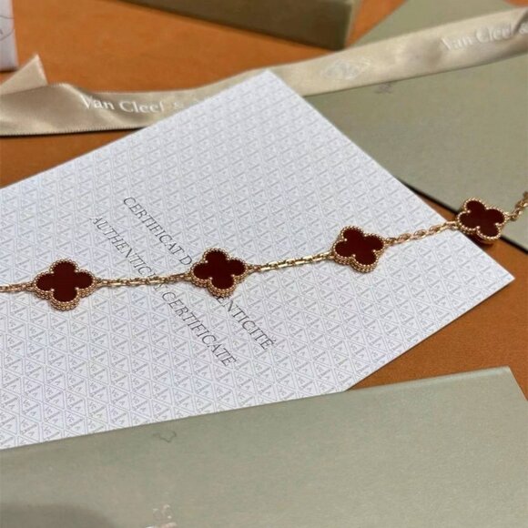 Van Cleef & Arpels 18k gold, red bracelet - Picture 3 of 6